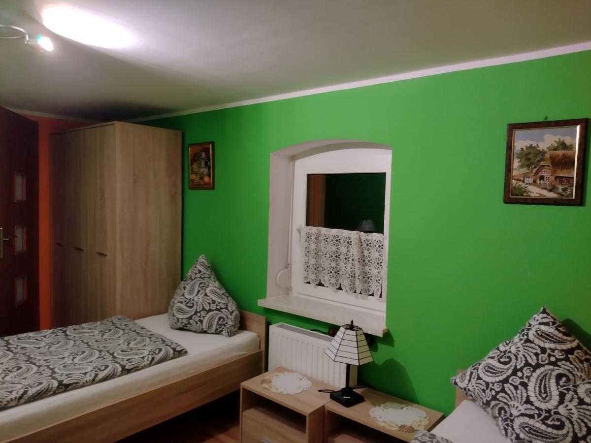 Mirsk Pokoje Goscinne Ostoja المظهر الخارجي الصورة